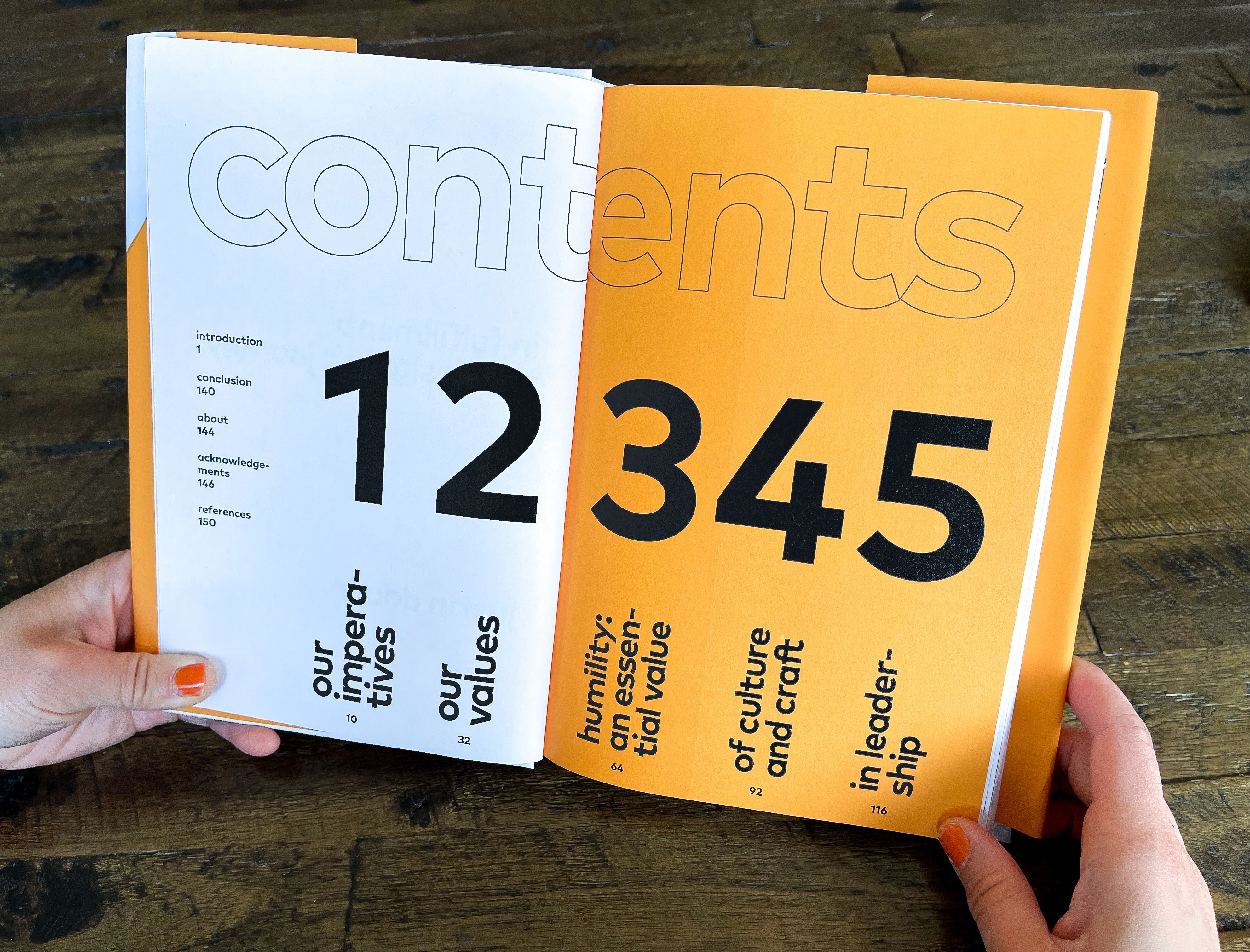 An open book that reads contents 1 2 3 4 5