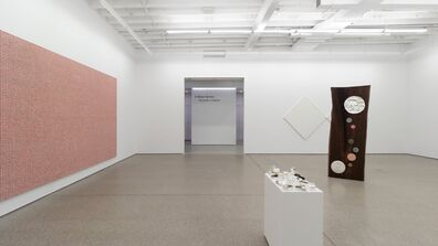 Professor Michelle Grabner’s Solo Exhibition Featured in Chicago Reader