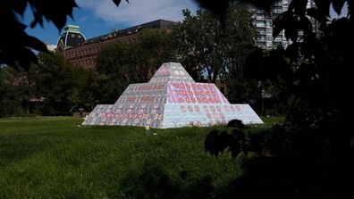 Alum Jeffrey Gibson’s Homage to Indigenous Culture Praised by New York Times