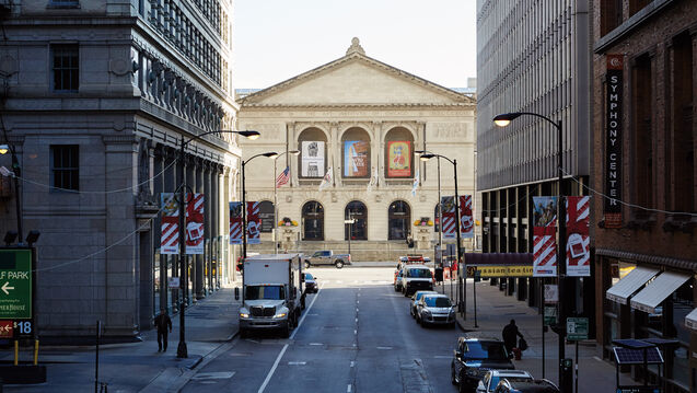 The art institute of chicago photographed from the east