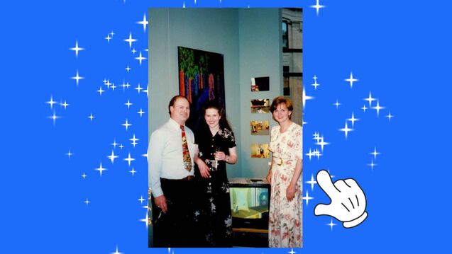 Amy Lawson Smeed with her parents at graduation