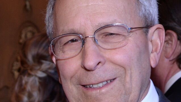 A headshot of SAIC faculty Richard Friedman.