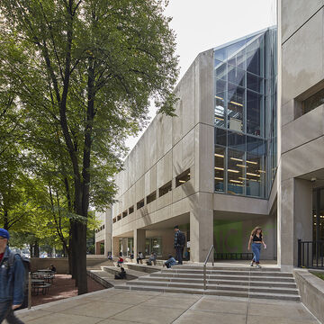 Exterior shot of the SAIC 280 Building.