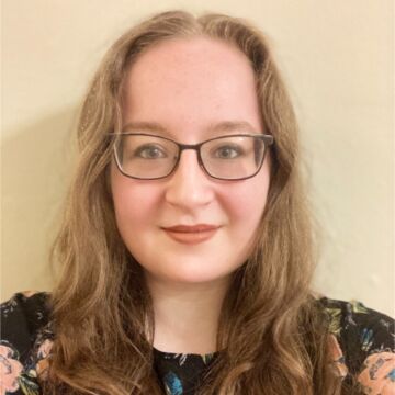 Christine Magill headshot