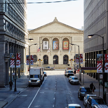 The art institute of chicago photographed from the east