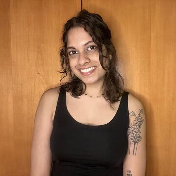 A headshot of SAIC Writing Center tutor Gouri Bhuyan