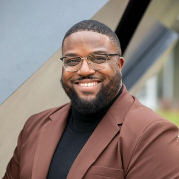 Brandon Johnson, Assistant Director of Housing and Summer Programs at SAIC.