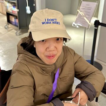 Shirley Zhong, a Writing Center tutor.