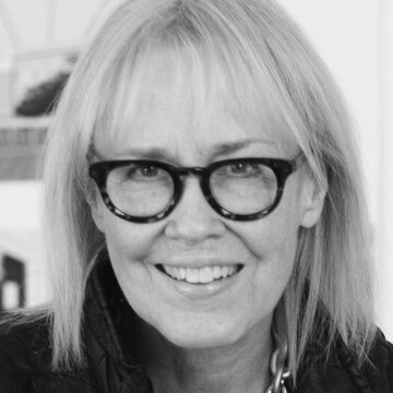 Black and white portrait of Anne Wilson, a 2025 SAIC honorary doctorate recipient.