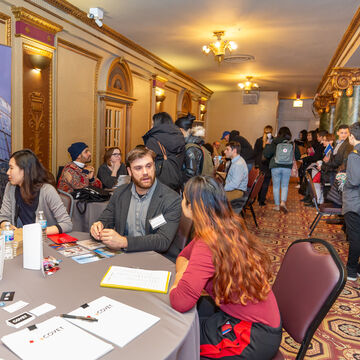 Students gathered in the MacLean ballroom during SAIC’s internship and career expo.