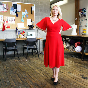 Anna Hovet Dias in Red Dress