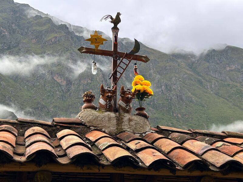 Various artifacts atop a roof in Peru.