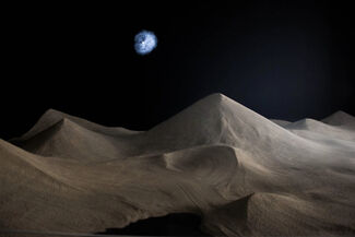 100 billion grains of sand in an installation