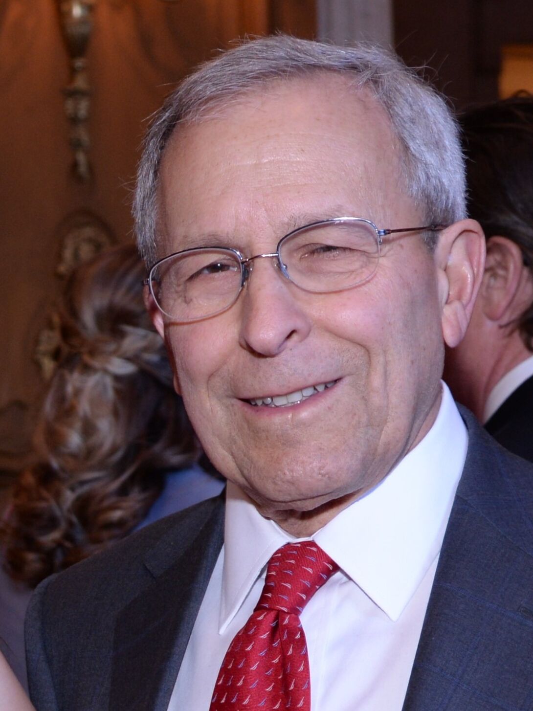 A headshot of SAIC faculty Richard Friedman.
