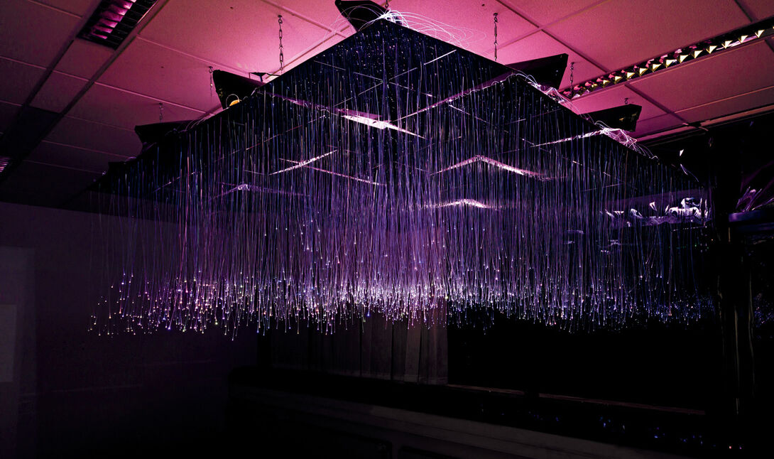 Changyeob (C.Y.) Ok (MFA 2018), The One that Shatters in the Air, 2018, microcontroller, electronics, fiber optics, and LEDs Changyeob (C.Y.) Ok (MFA 2018), The One that Shatters in the Air, 2018, microcontroller, electronics, fiber optics, and LEDs